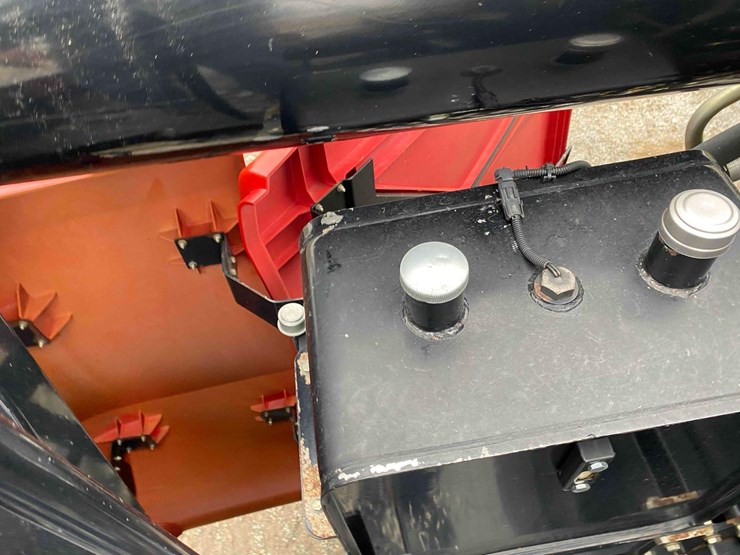 case-ih-8010-image-51