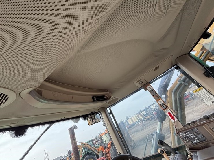 john-deere-7220-image-39