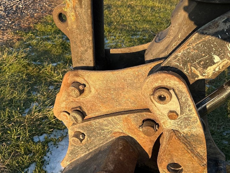 volvo-bl70b-image-16