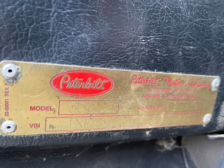 peterbilt-357-image-99