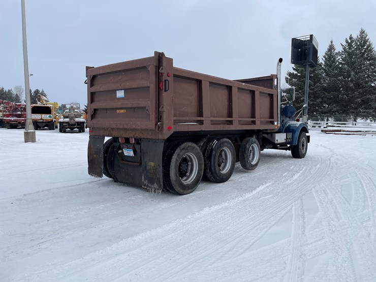 #1166-•-1987-autocar-dump-truck-(has-mn-title)-image-5