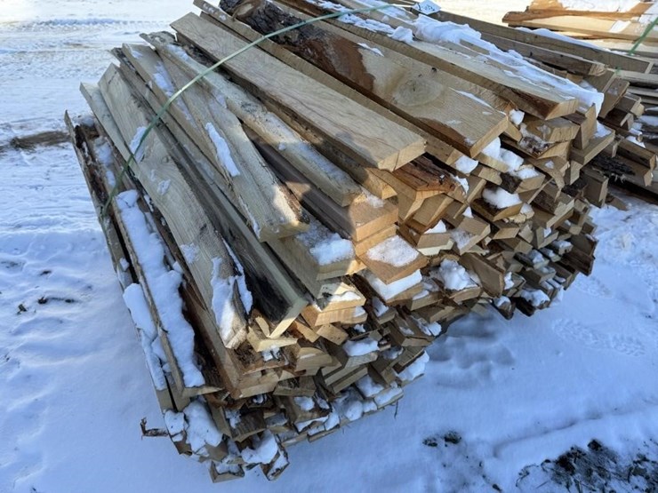 pallet-of-lumber-image-1