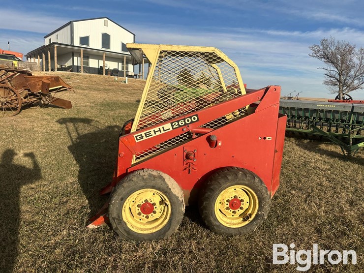 gehl-2600-image-8