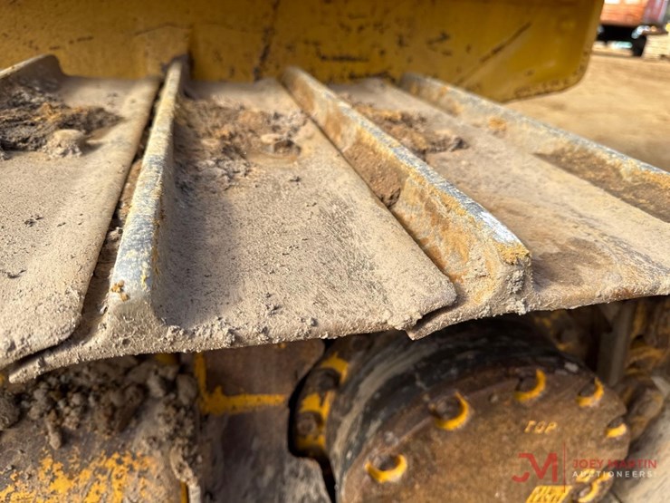 komatsu-d39px-24-image-6