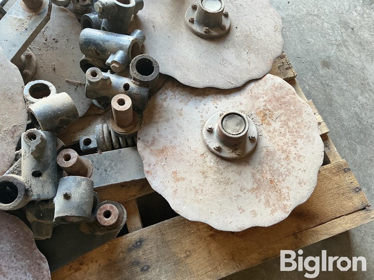 fertilizer-opening-disks-image-13