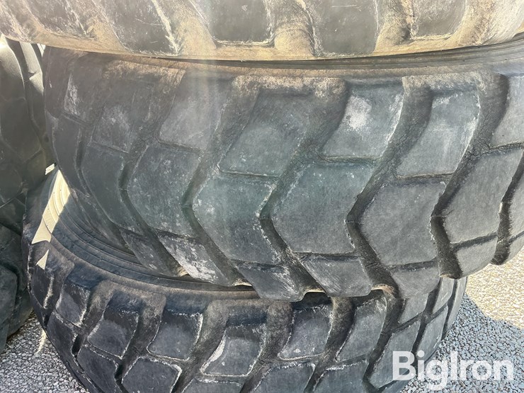 bridgestone-17.5r25-grader-tires-image-13