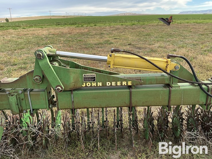 john-deere-400-image-12