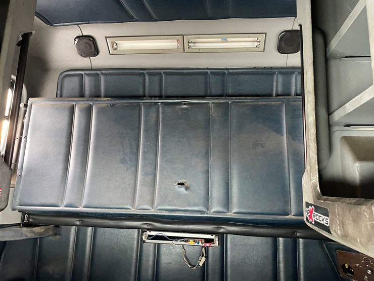 #1154-•-1996-freightliner-truck-tractor-(has-mn-reconstructed-title)-image-40