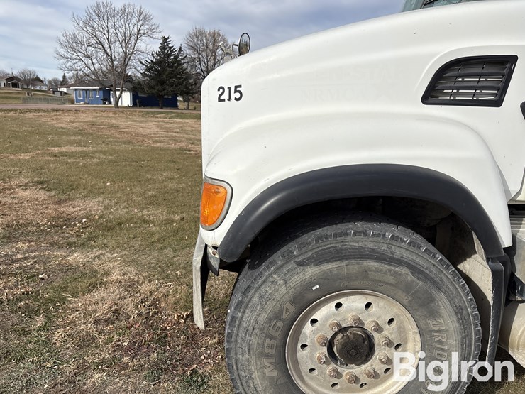 2003-mack-cv500-tri/a-concrete-transit-truck-w/bridgemaster-booster-image-9