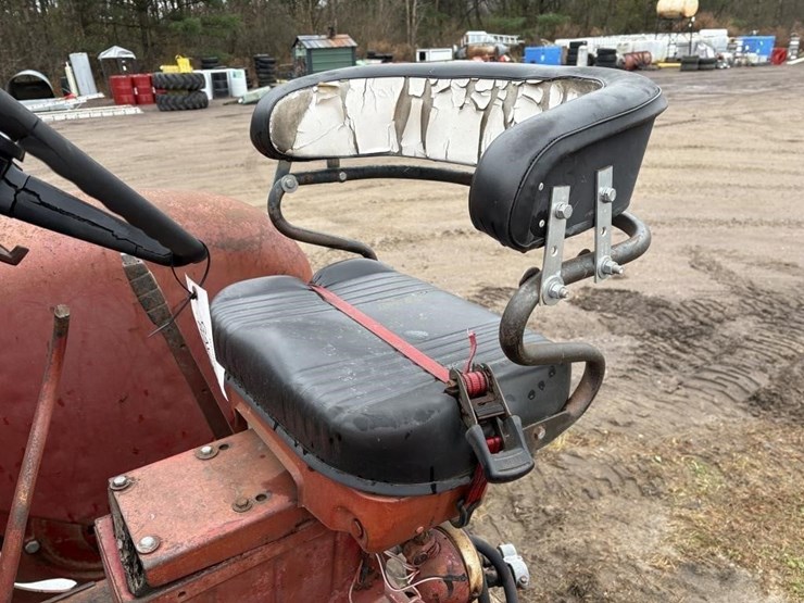 international-tractor-w/out-engine-image-11