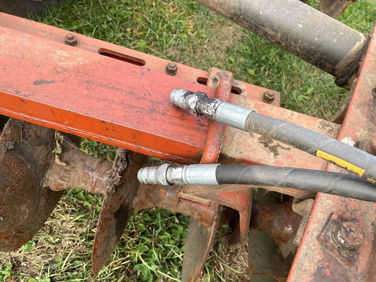 international-370-image-10