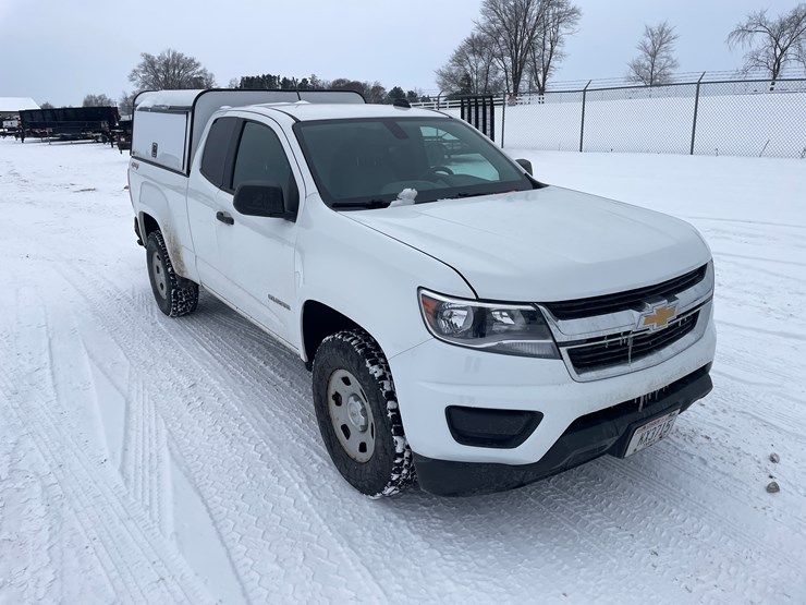 #1167-•-2016-chevrolet-colorado-pickup-truck-(has-wi-title)-image-4