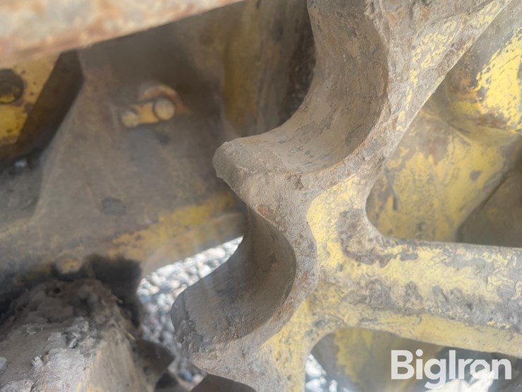 caterpillar-d2-image-15