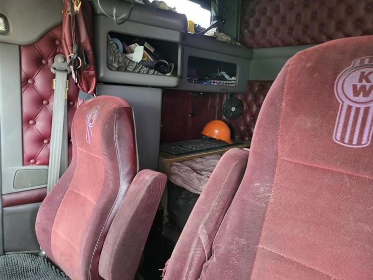 kenworth-t600-image-60