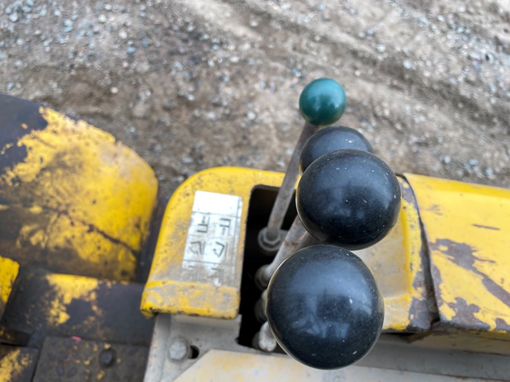 #1002-•-allis-chalmers-fp50-24-forklift-image-22