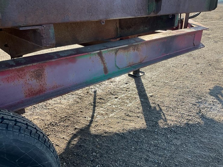 #2300-•-sawdust-trailer-image-43