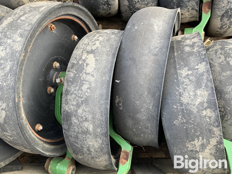 john-deere-26-image-12