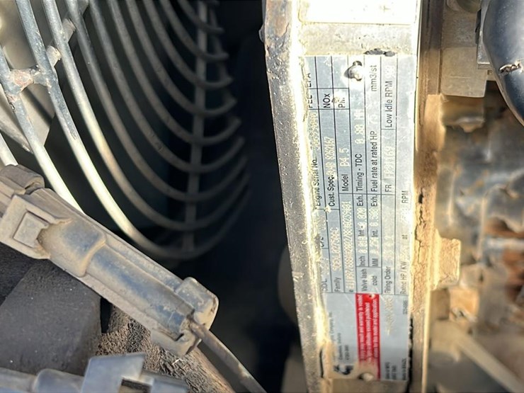 2005-lull-644e-42-image-44