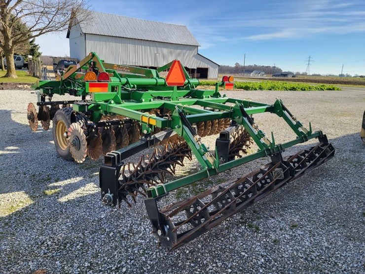 2022-great-plains-1000tm-image-5