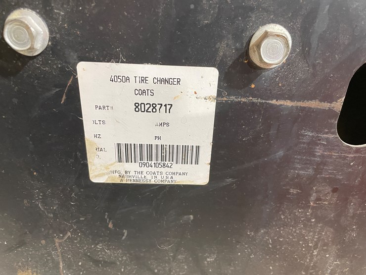 #7901-•-coats-4050a-tire-changer-image-8