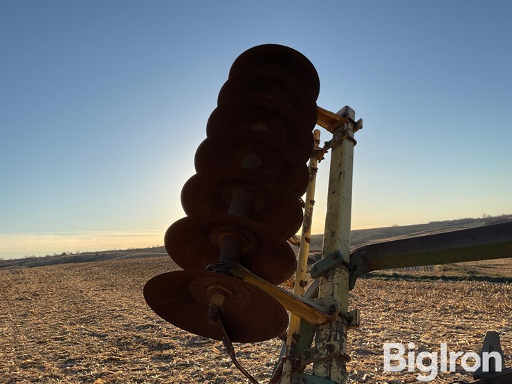 john-deere-230-image-19