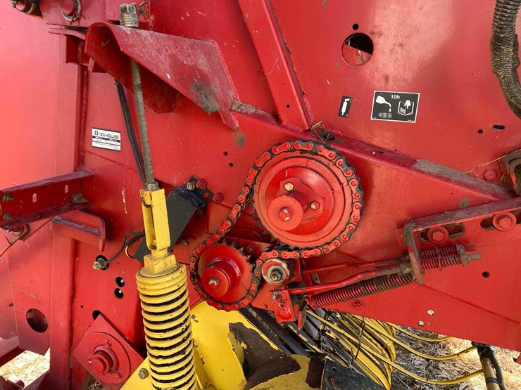 new-holland-644-image-30