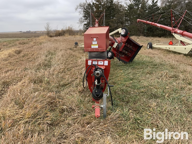 2019-buhler-farm-king-1395-image-2