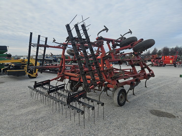 case-ih-4800-image-10