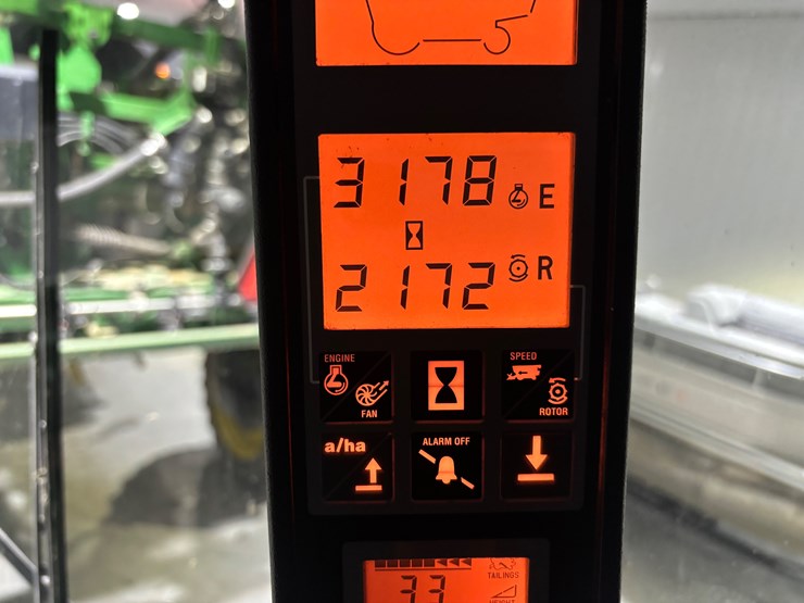 case-ih-2588-image-13