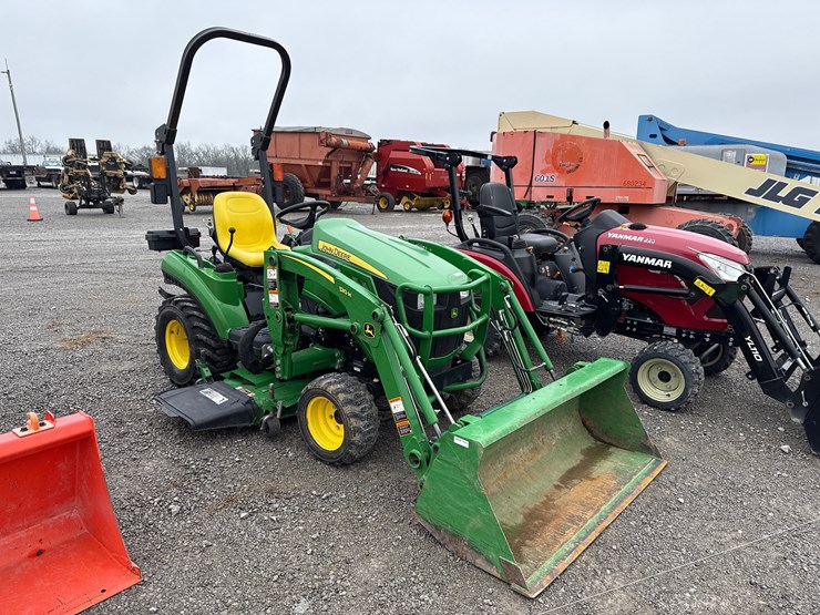 john-deere-1023e-image-2