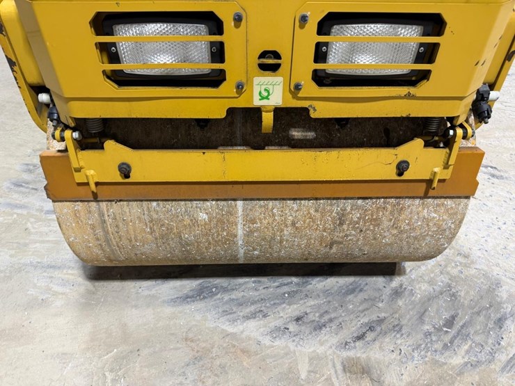 2019-caterpillar-cb1.7-image-9