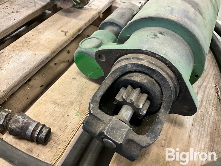 john-deere-3020-image-13