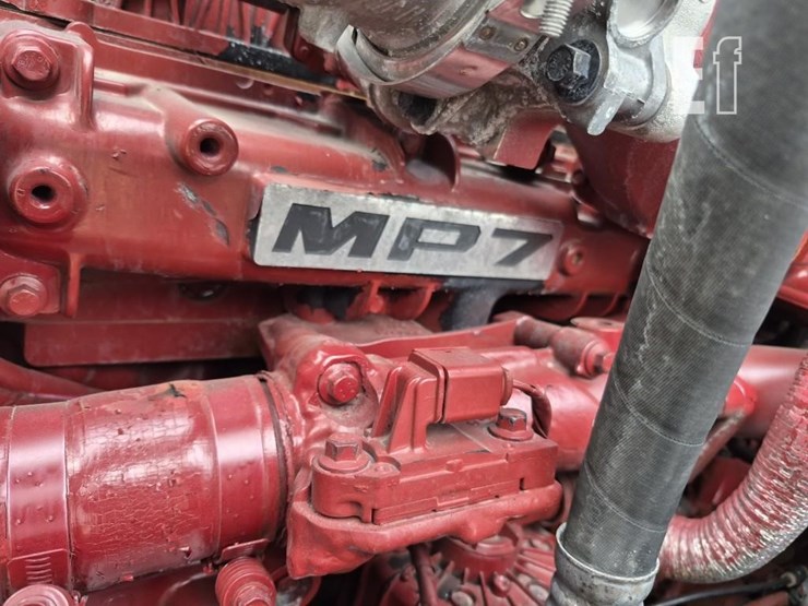 2024-mack-anthem-64t-image-26