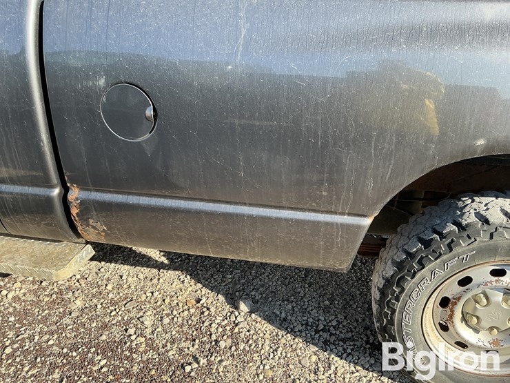 2004-dodge-1500-image-11