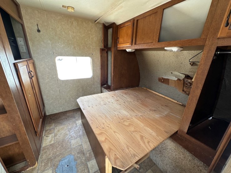 2013-coachmen-catalina-travel-trailer-image-9