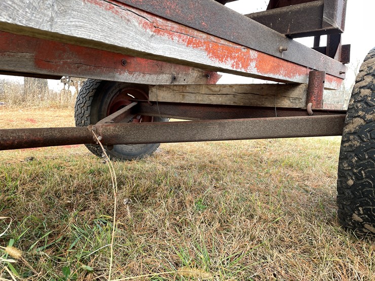 #206-•-kory-gravity-box-on-running-gear-(boyceville,-wi)-image-19