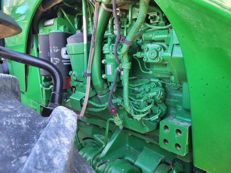 john-deere-8335r-image-45