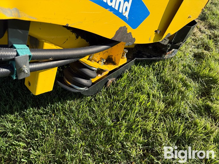 new-holland-88c-image-17