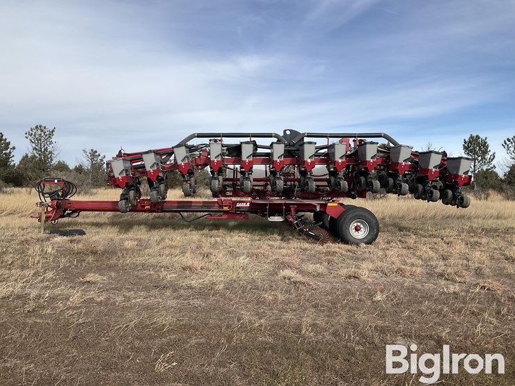 2016-case-ih-1200-image-8
