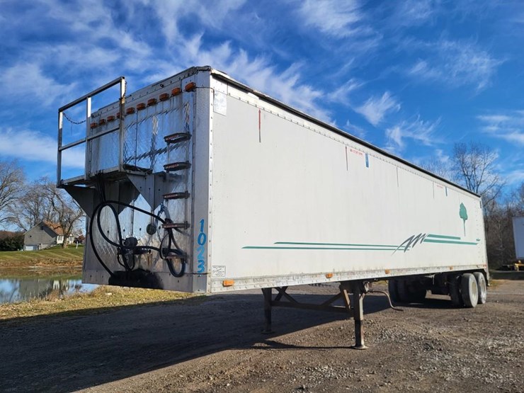 wilkens-walking-floor-image-1