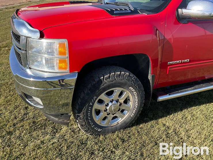 chevrolet-silverado-2500-image-11