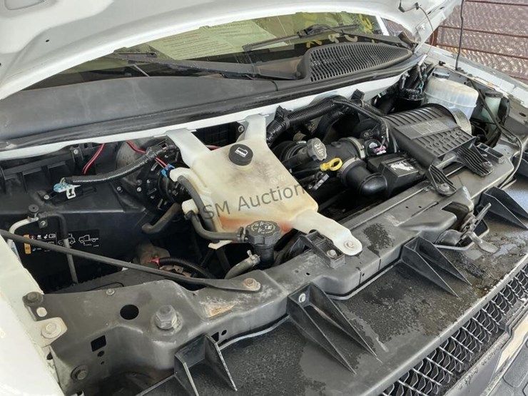 2012-chevrolet-express-1500-image-10