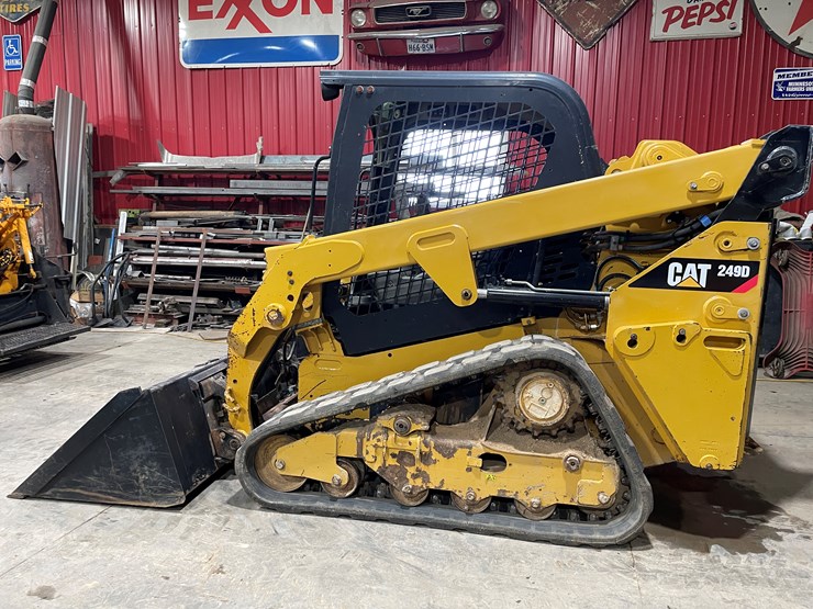 caterpillar-249d-image-8