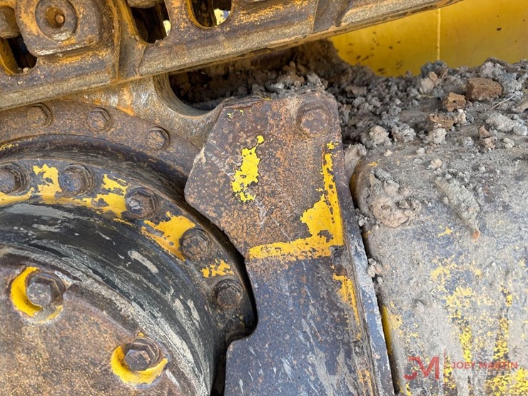 komatsu-d39px-24-image-12