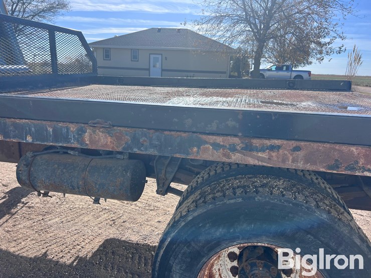 international-s1900-image-10