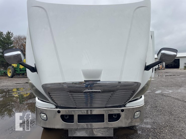 2014-freightliner-cascadia-125-image-6