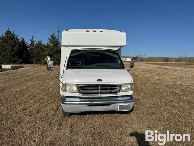 ford-e450-image-2