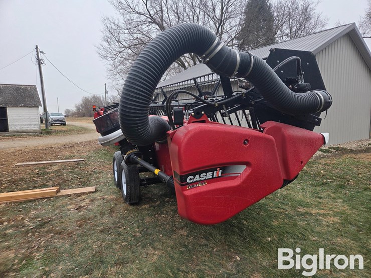 2012-case-ih-3020-image-6