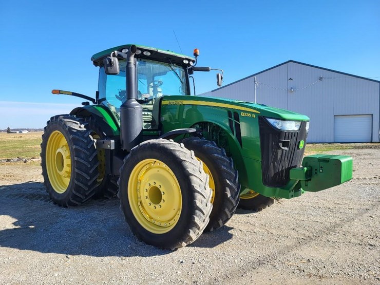 john-deere-8335r-image-7