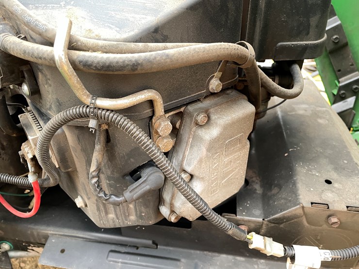 john-deere-x300-image-53